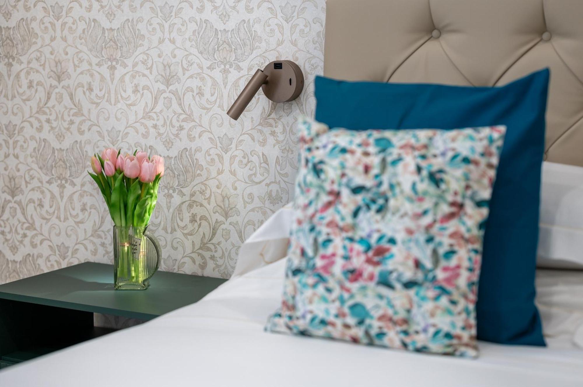 69 Boutique Hotel 2*